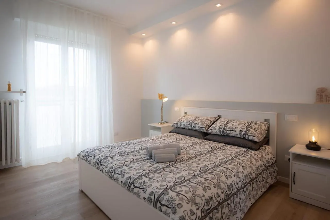 Apartment Welcome To Mi - Attico Metro M1 Milan Italy