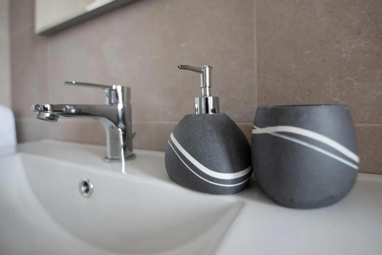 Welcome To Mi - Attico Metro M1 Milan Apartment